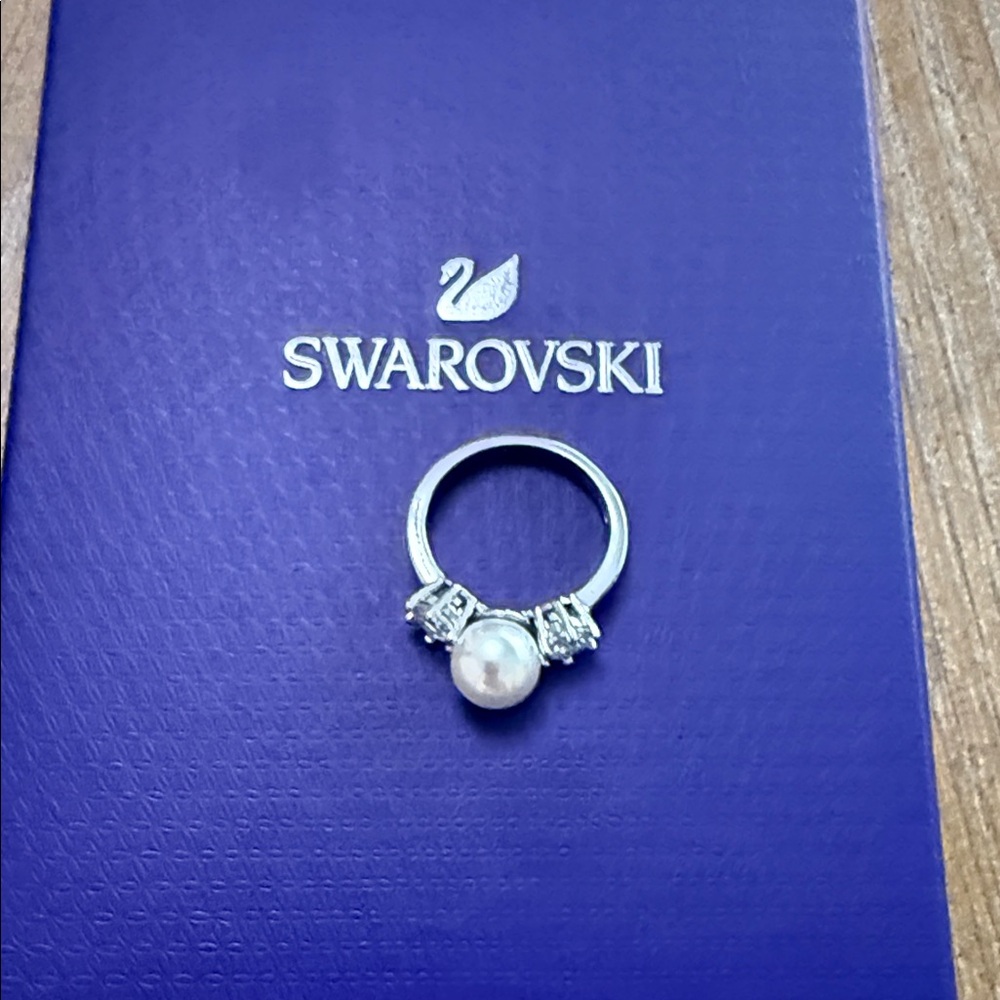 Swarovski Silver Ring with Pearl Accent